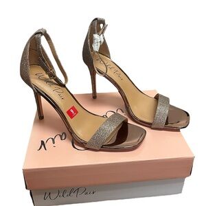 NWT Wild Pair‎ Bethie Two-Piece Dress Sandals Bronze Glitter size 9